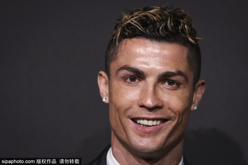 《黎明行者之血》全新预告、主视觉图和新截图公开