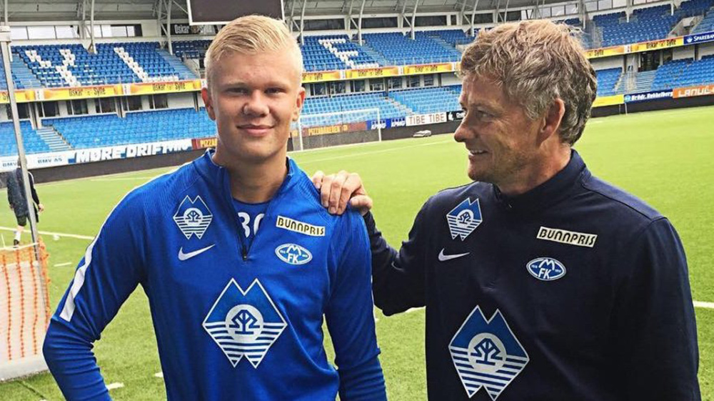 《圣歌》停服前一周 玩家集结完成“最后一次飞行”