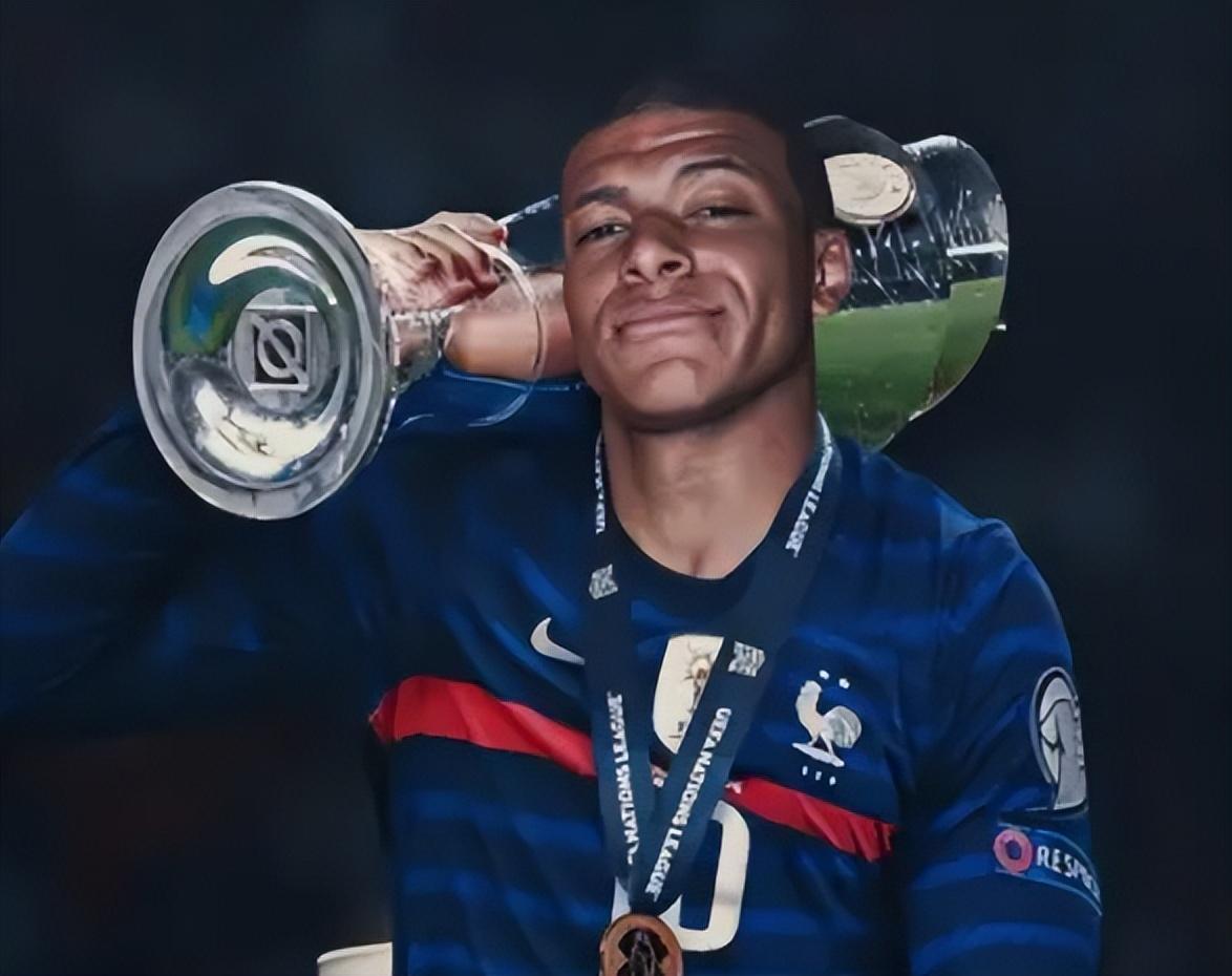 意外！斯卢茨基坚持与外援续约